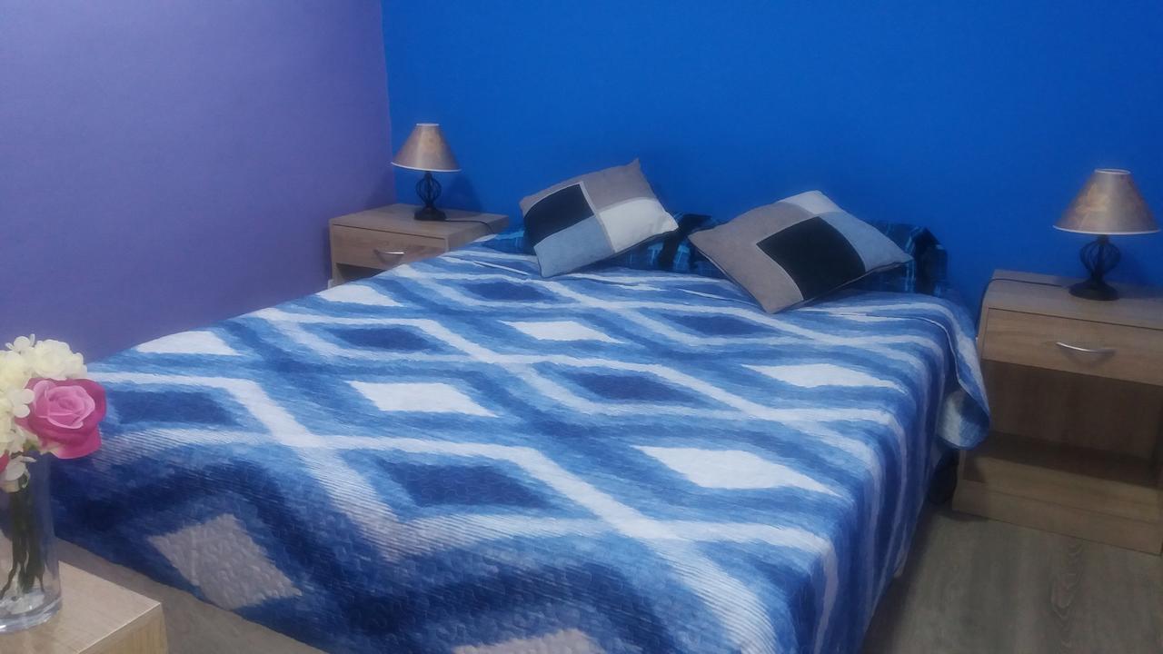 Trotamundos Hostal Santiago del Cile Esterno foto