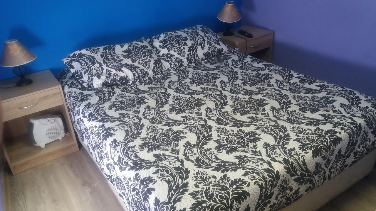 Trotamundos Hostal Santiago del Cile Esterno foto