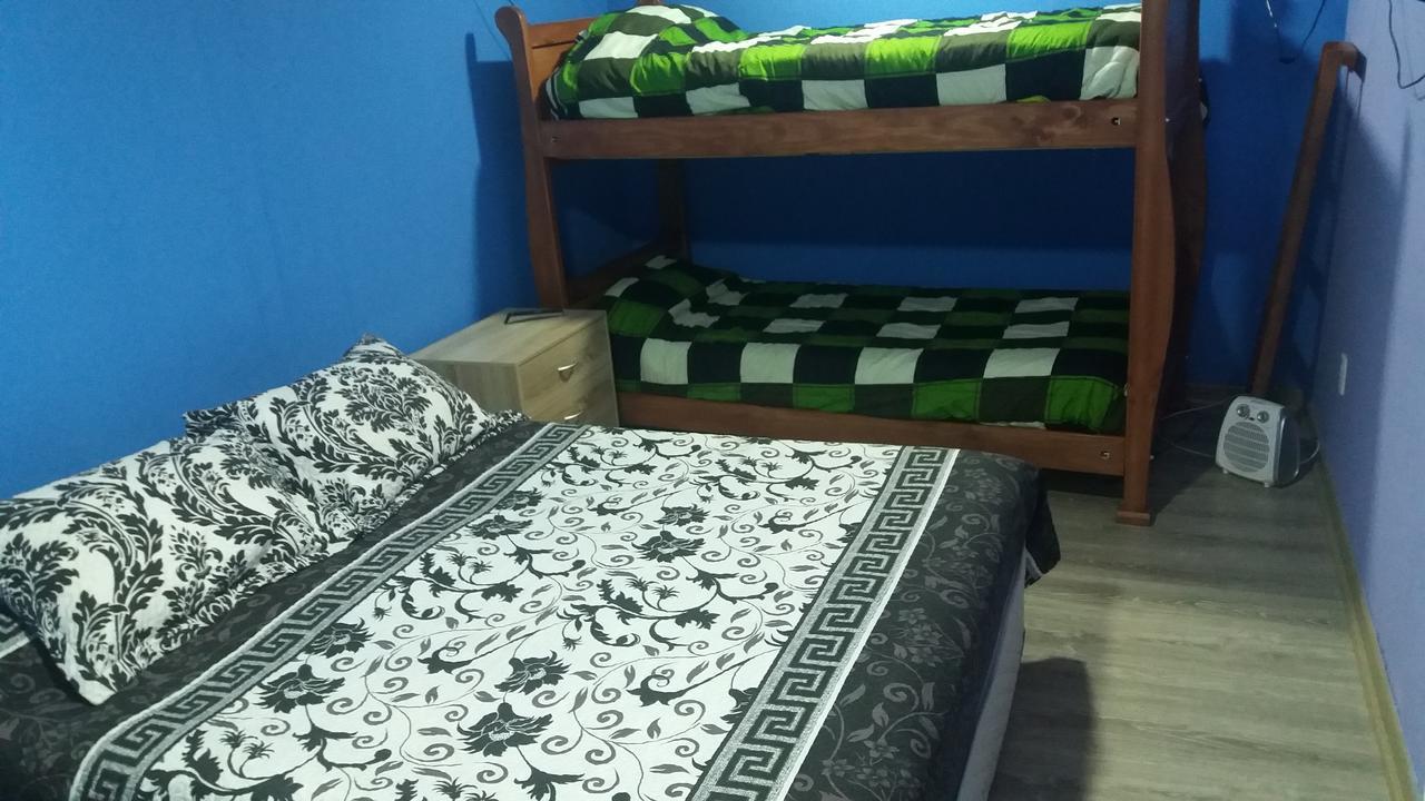 Trotamundos Hostal Santiago del Cile Esterno foto