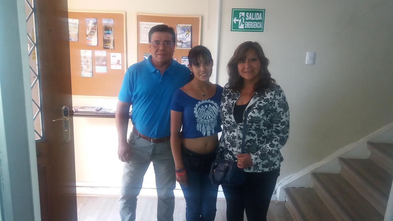 Trotamundos Hostal Santiago del Cile Esterno foto