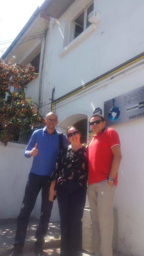 Trotamundos Hostal Santiago del Cile Esterno foto
