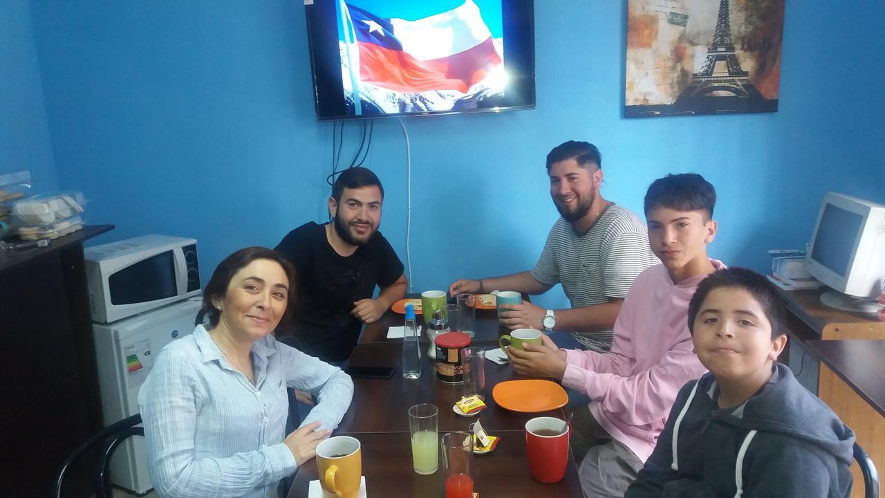 Trotamundos Hostal Santiago del Cile Esterno foto